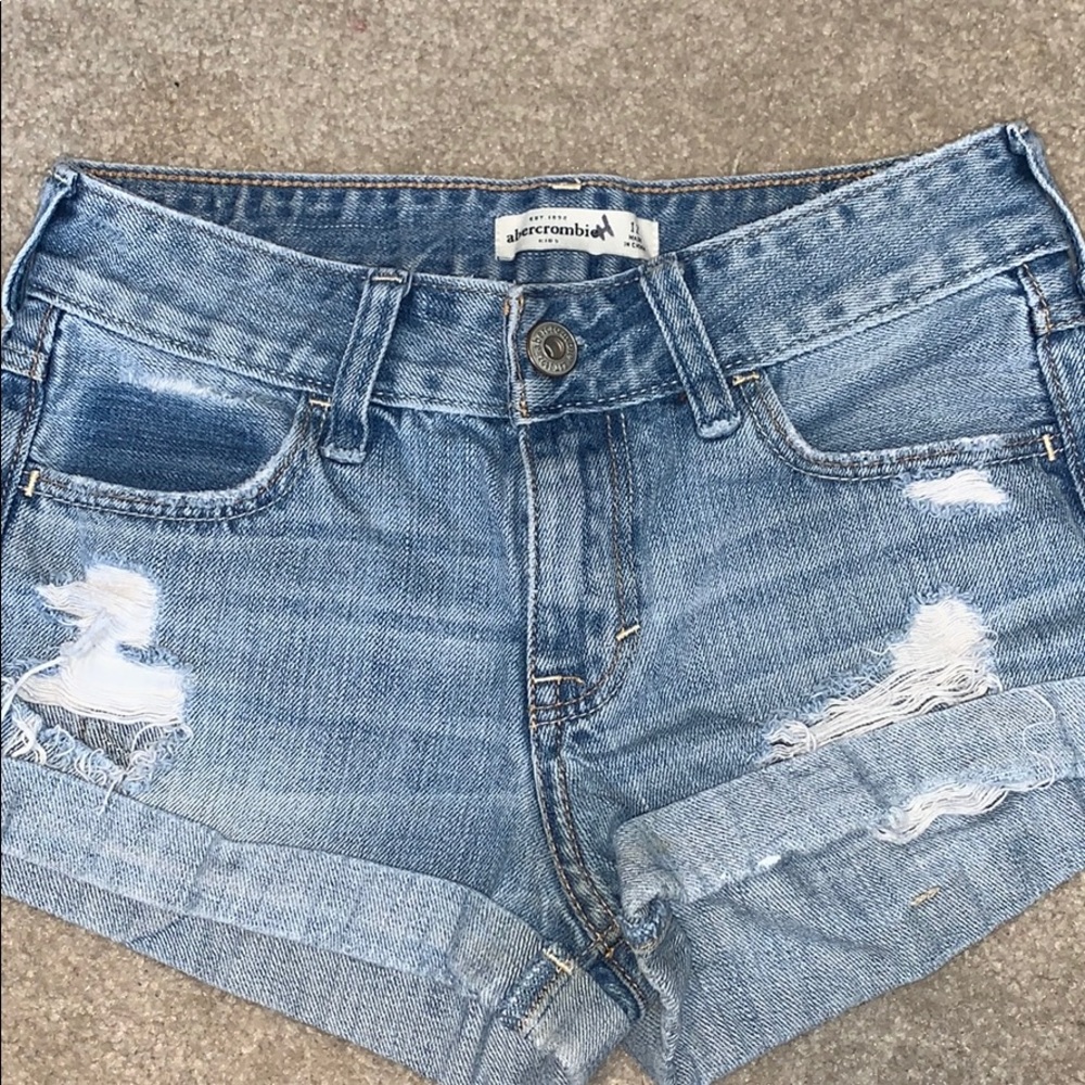 Abercrombie girls size 12 light wash jeans shorts